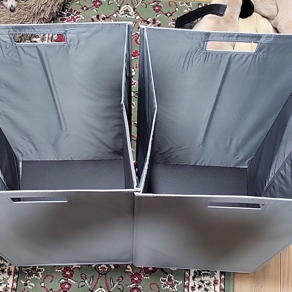 NWT Set of 2 Grey Collapsible Laundry Hampers - Picture 3 of 8